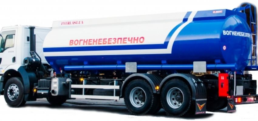 Чи необхідно отримувати ліцензії на зберігання пального в пересувних ємностях (цистернах)?